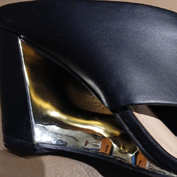 Impo Women's Black Wedge Sandals - Picture 4 of 11